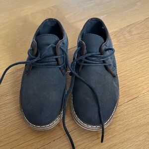 Steve Madden Boys Oxford shoes